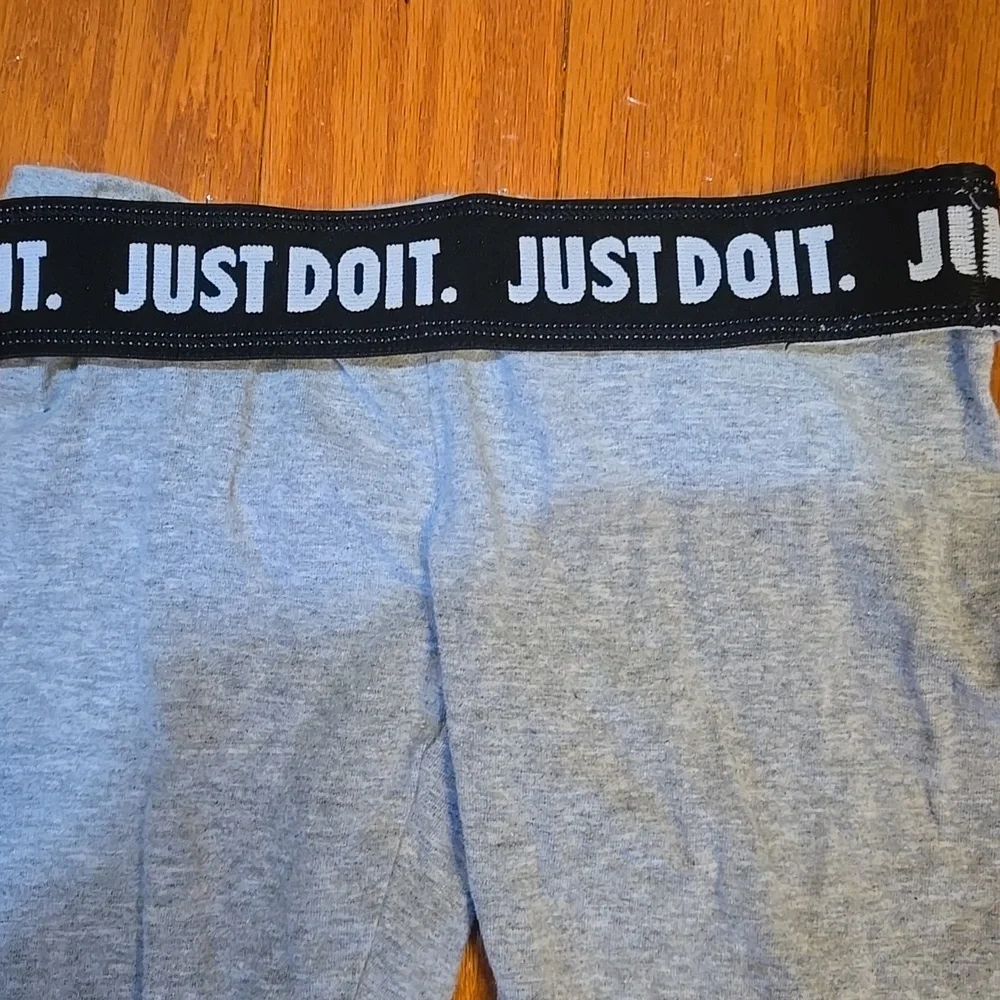 Nike Girls Gray Leggings Size 6X Foldover Waist Just Do It Activewear EUC